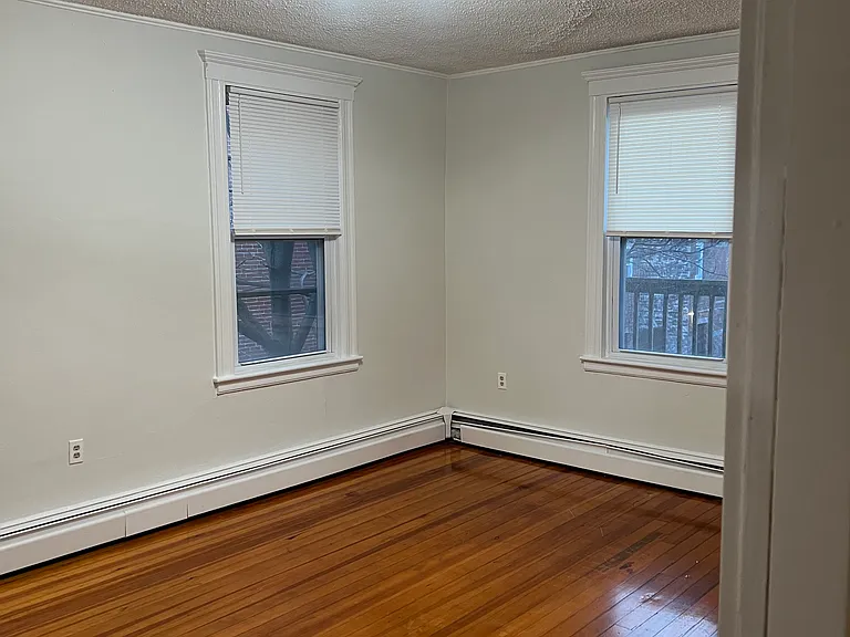 56 Ward St #4B — Photo 8