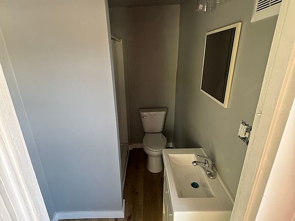 5th image of 1439 Main St #1441