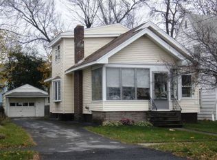 205 Roxford Rd S, Syracuse, NY 13208
