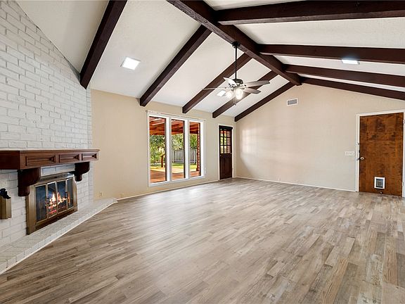 4th image of 3509 Oak Hill Dr