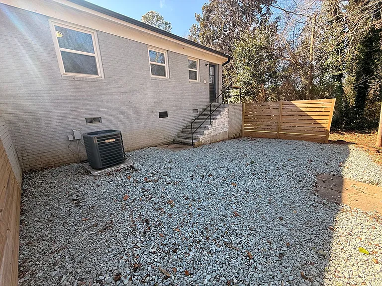 Lupton Flats — Photo 10