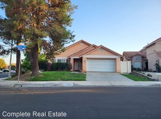 24399 Gitano Dr, Murrieta, CA 92562