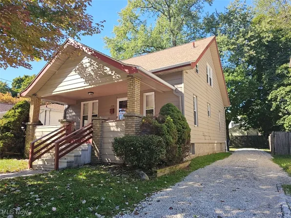 1048 Murray Ave, Akron, OH 44310