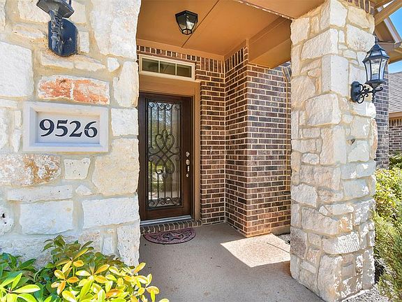 4th image of 9526 Jayci Hills Ln