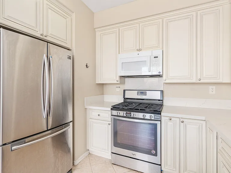 9533 Questa Pointe — Photo 14