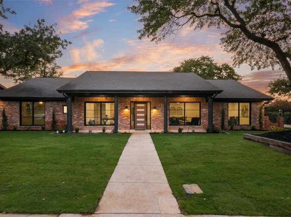 1302 Woodvine Dr, Euless, TX 76040
