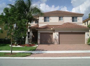 645 Honeysuckle Ln, Weston, FL 33327