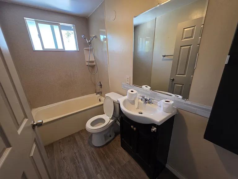 2719 Edward Ave — Photo 4