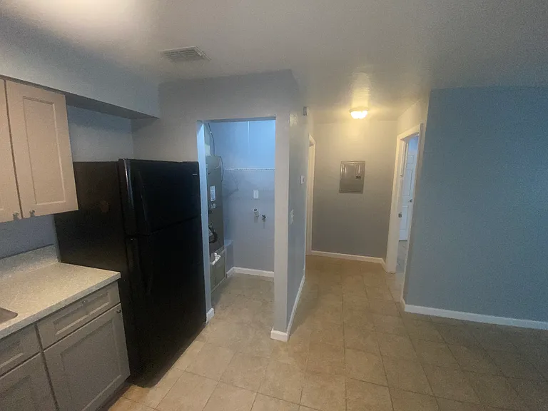 16 NW 21st Pl #16 — Photo 7