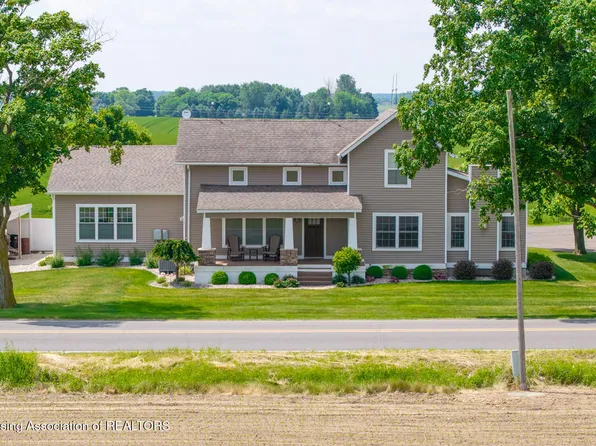 7051 W Parks Rd, Saint Johns, MI 48879
