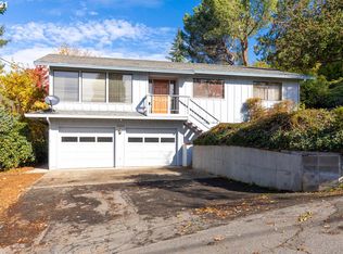 1664 NW Evans Ave, Roseburg, OR 97471