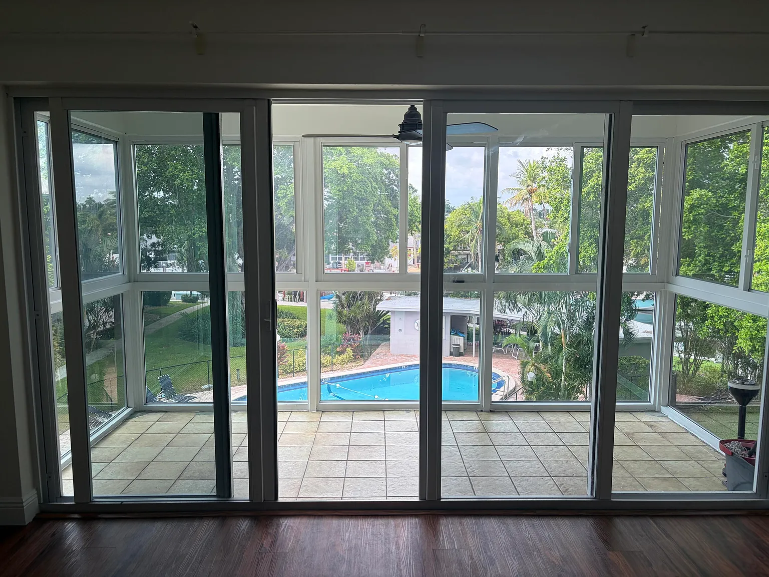 1 bed, 1.0 bath, 780 sqft, $1,950 — Photo 2