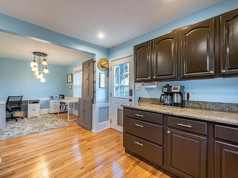 5905 N Eustace Ave — Photo 13