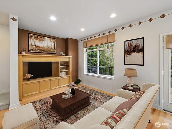 4th image of 6672 161st Avenue SE #B