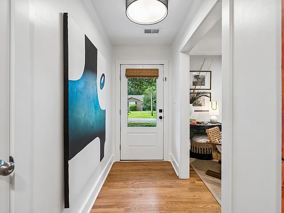 4th image of 1421 Tara Rd