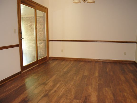 4th image of 8031 Crestwood Ct