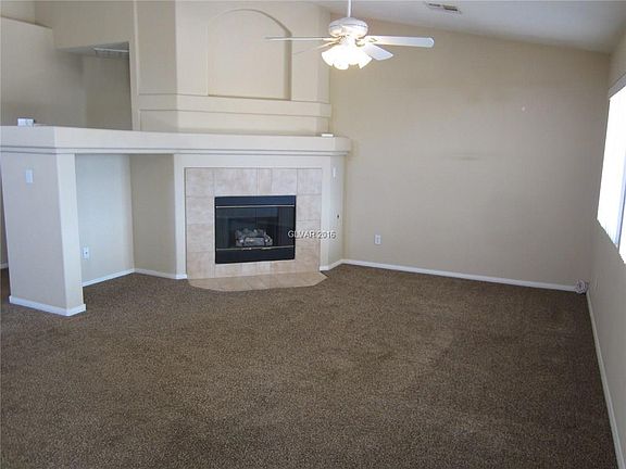 4th image of 5109 Evergreen Meadow Ave #0