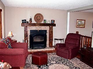 3rd image of 346 Coulee Dr