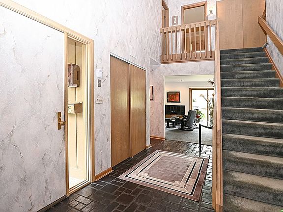 5th image of 1315 Dillon Ave