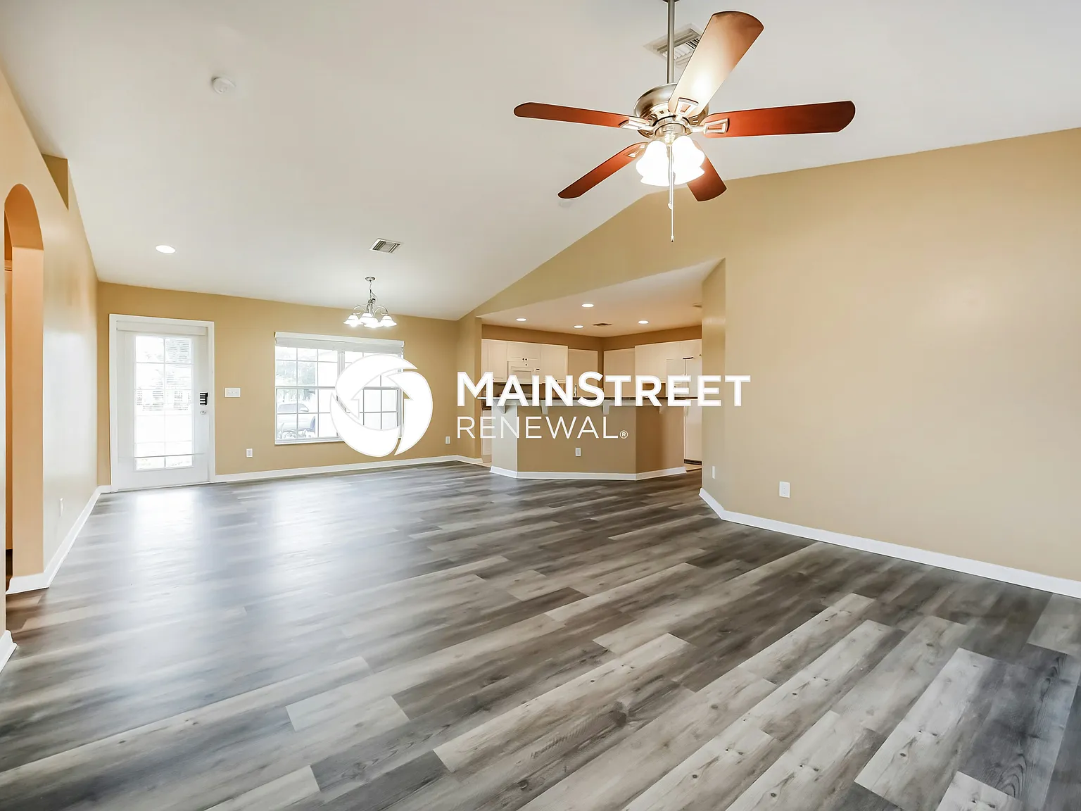 1161 Ebers St E — Photo 3