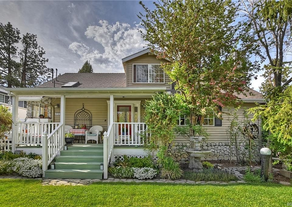 1st image of 213 Gilroy Dr