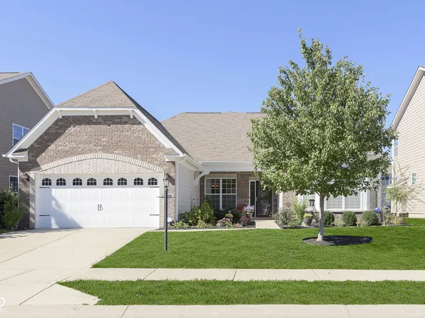 6292 Silver Leaf Dr, Zionsville, IN 46077
