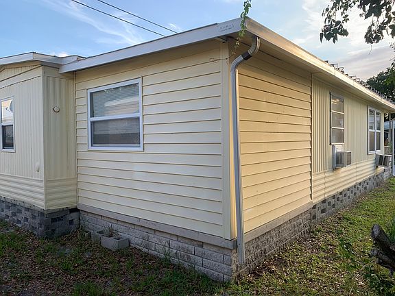 4th image of 4300 E Bay Dr #225