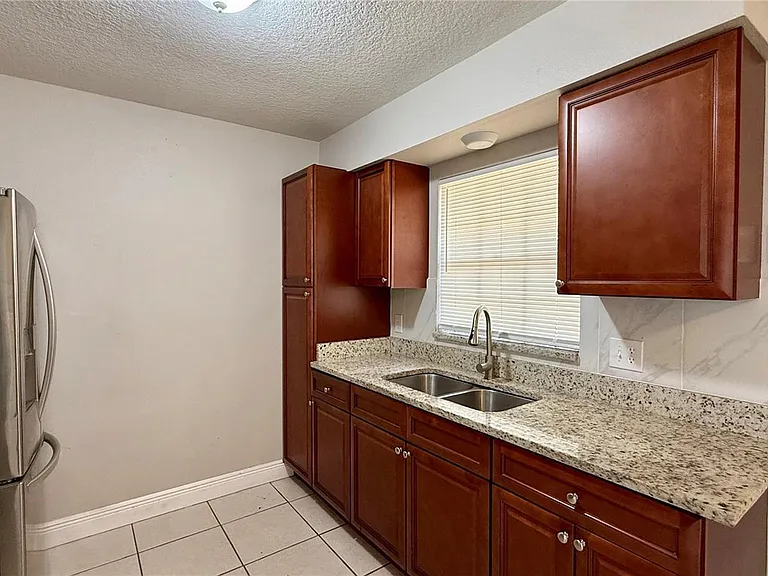 210 N Lone Oak Dr #1 — Photo 4