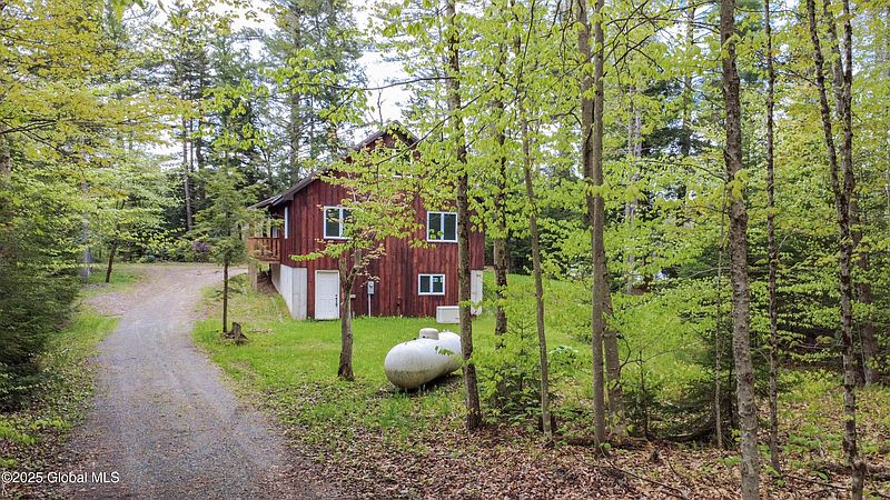 5th image of 1130 Stewart Landing Road