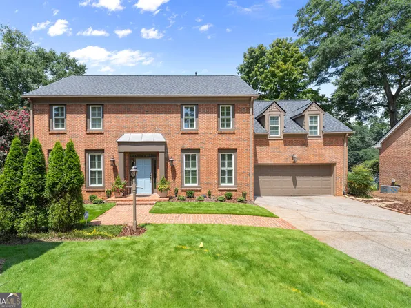 255 Tenth Fairway, Roswell, GA 30076