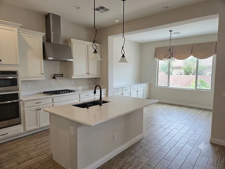 2364 E Susan Dr — Photo 26