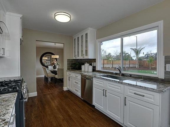 4th image of 417 Palo Verde Dr
