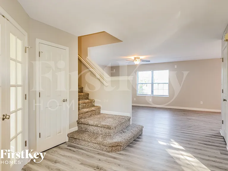 6868 W Odessa Way — Photo 2