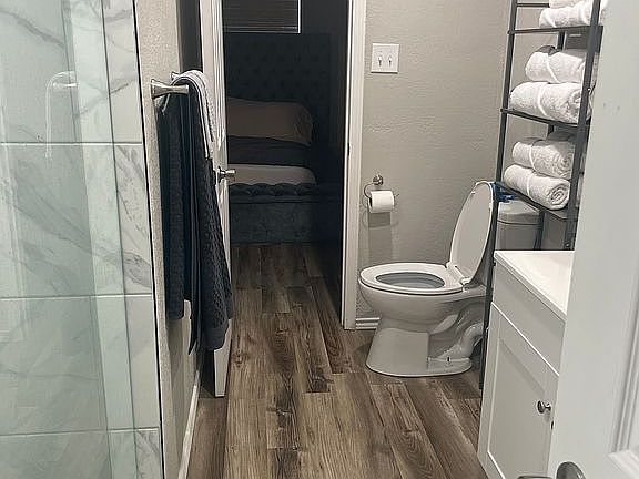 Master bathroom 