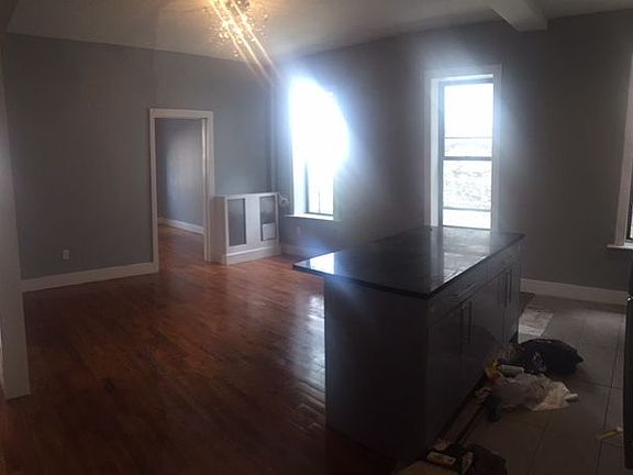 4th image of 775 Saint Johns Pl APT 1A
