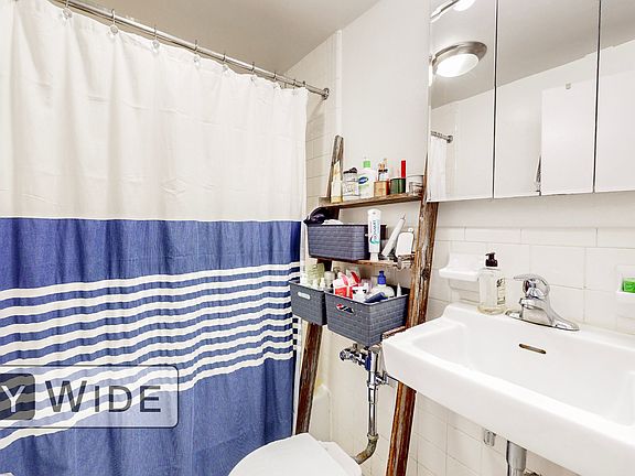 5th image of 326 Columbus Ave APT 5G