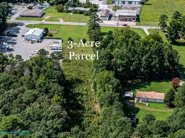 0 Chesapeake Dr, White Stone, VA 22578