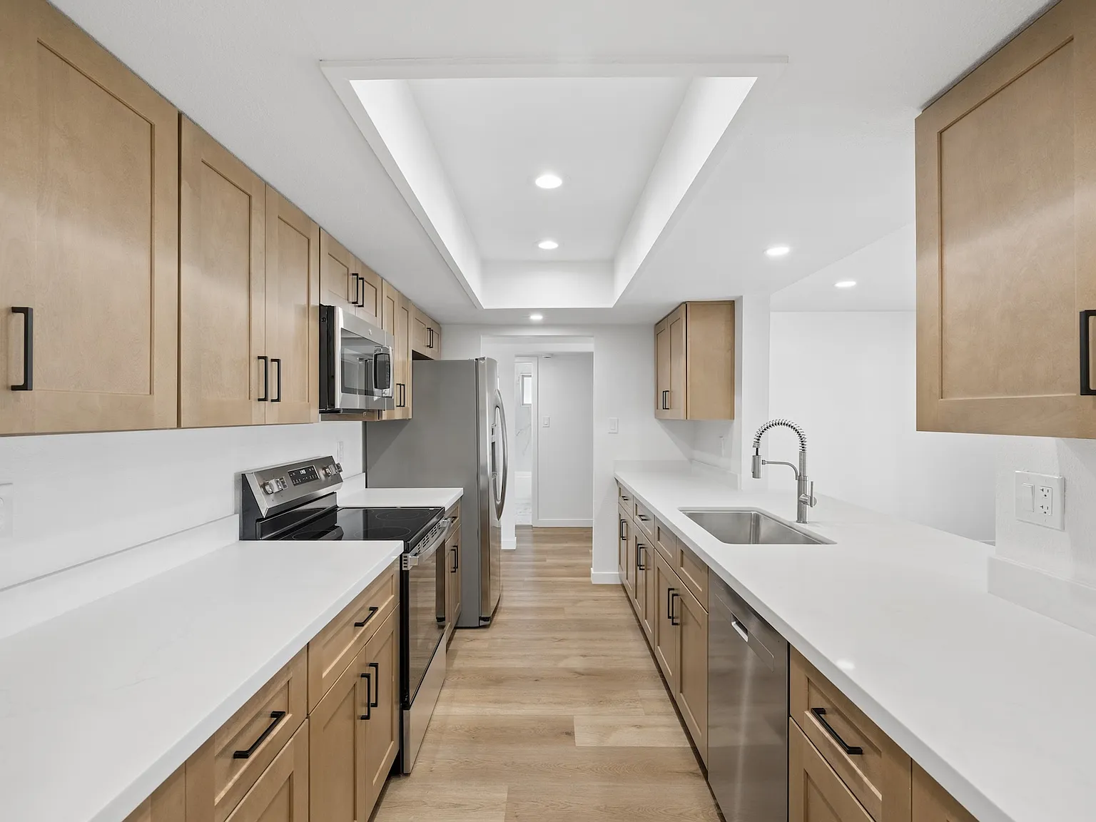 3 bed, 1575 sqft, $2,800 — Photo 2