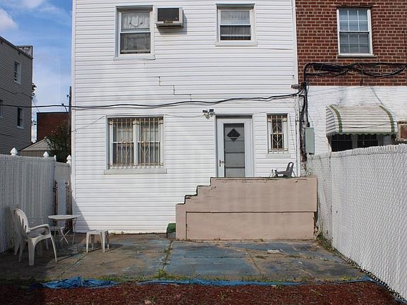 3rd image of 285 Brinsmade Ave