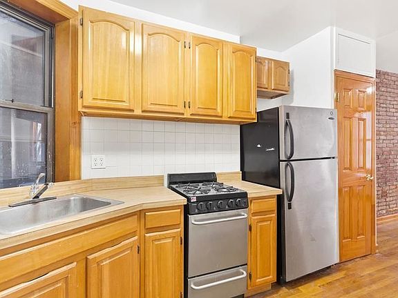 2nd image of 258 W 15th St #2RW