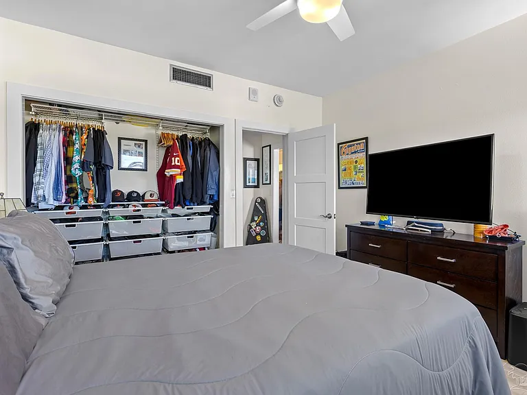 825 Bayshore Dr #605 — Photo 16