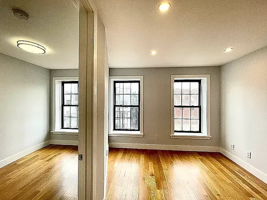 Rented by Pear NYC LLC | media 20