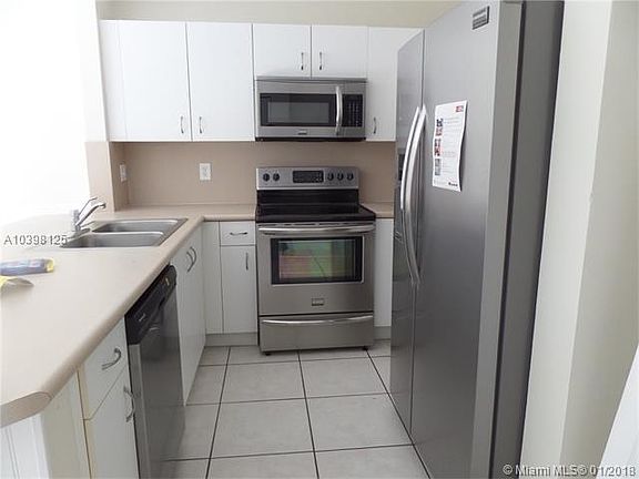 5th image of 884 Summit Lake Dr