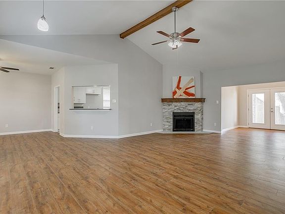 4th image of 2609 Strother Dr