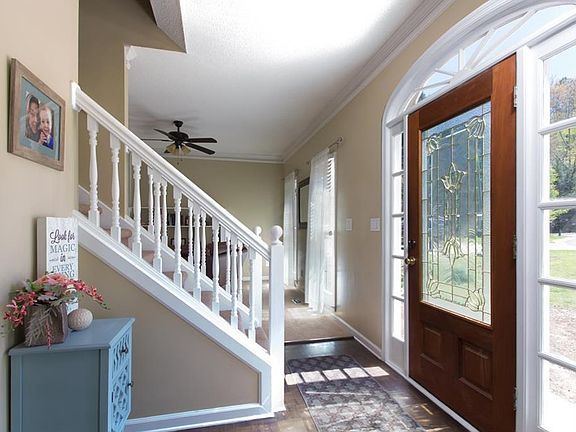 3rd image of 1311 Cobblestone Ln
