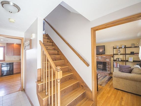 2nd image of 99 Mylod St