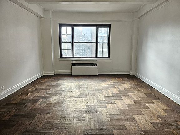 5th image of 245 E 72nd St APT 12C