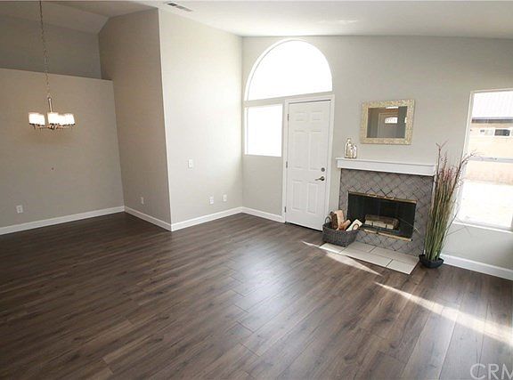 4th image of 12704 Gaines St