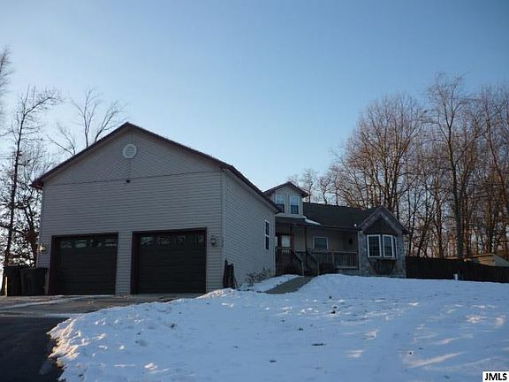 3rd image of 178 Eaglehurst Dr
