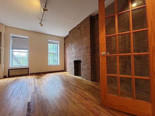 1st image of 447 W 43rd St #2X
